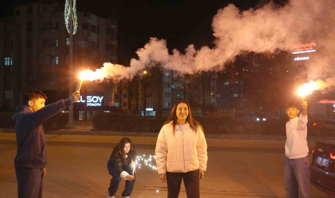 Asuman Çığlıoğlu, Kick Boks Dünya Şampiyonası’ndan Altın Madalya ile Kastamonu’ya Döndü Kastamonulu milli sporcu Asuman Çığlıoğlu, Birleşik Arap Emirlikleri'nde düzenlenen Kick