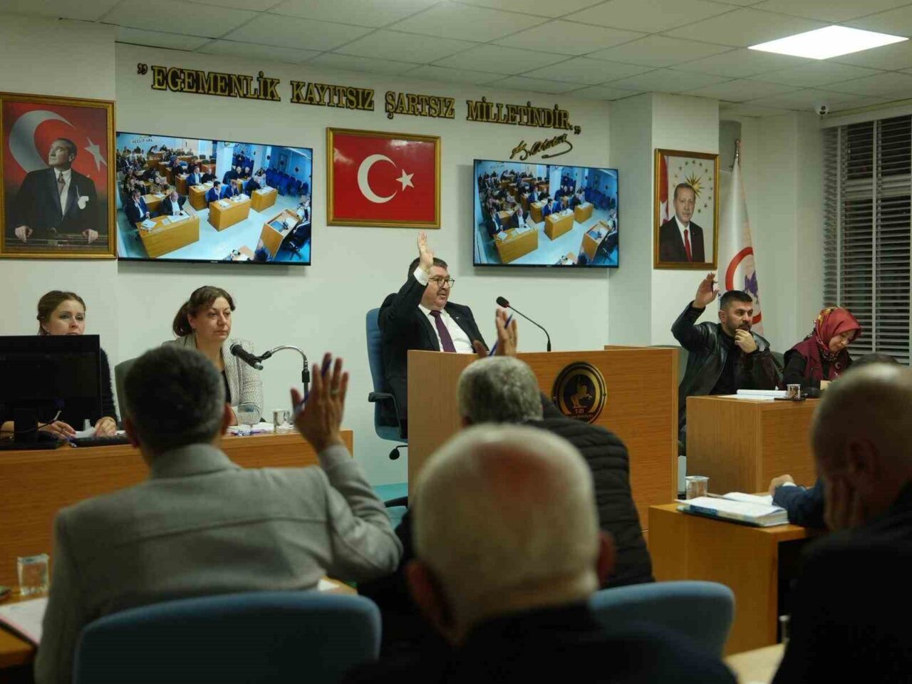 Düzce Belediye Meclisi, 2023 Yılının Son Toplantısında 38 Gündem Maddesini Oy Birliğiyle Kabul Etti