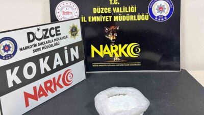 Düzce'de otobüste yolcu olarak bulunan 53 yaşındaki M.K., üst aramasında