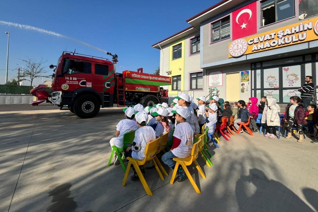 Cumhurbaşkanı Recep Tayyip Erdoğan'ın başlattığı "Yeşil Vatan Seferberliği" çerçevesinde Düzce