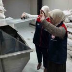 Düzce Tarım ve Orman Müdürlüğü yeni yıl öncesi gıda denetimlerini artırdı, 132 işletmeye 8.6 milyon lira ceza kesildi.