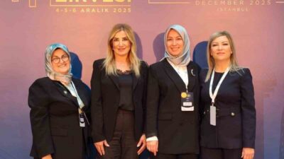 Düzce Belediyesi'nin kadın meclis üyeleri Dilale Seyyar, Ayşe Nimet Özer