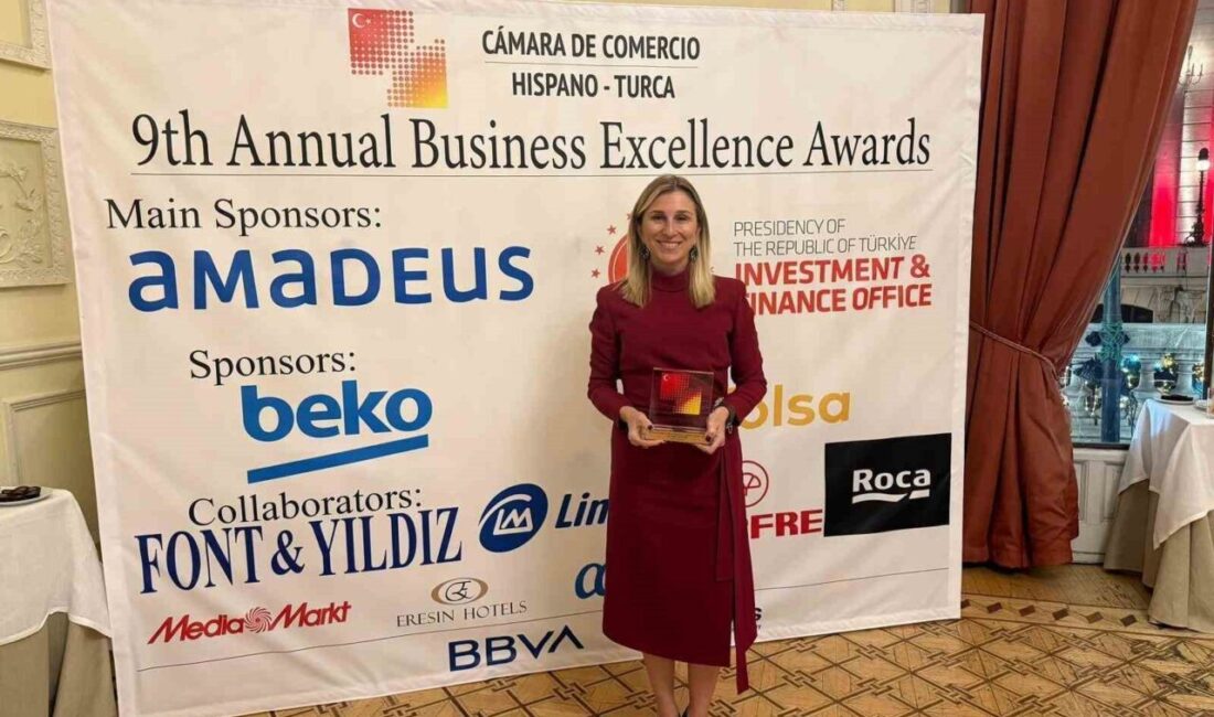 Limak Holding Yönetim Kurulu Başkanı Ebru Özdemir, İspanya’da düzenlenen 9.