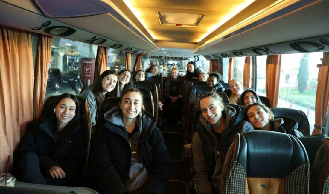 Eczacıbaşı Dynavit, CEV Zeren Group Şampiyonlar Ligi C Grubu'ndaki ikinci