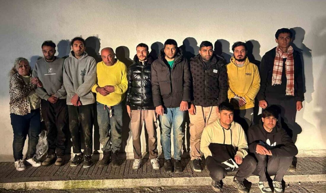 Edirne’de Yasa Dışı Geçiş Yapmaya Çalışan 32 Kaçak Göçmen Yakalandı Edirne'nin Uzunköprü ilçesinde, hudut birlikleri tarafından yapılan denetimlerde Yunanistan'a kaçmaya