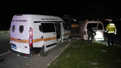 Edirne'de dur ihtarına uymayan panelvan minibüs, 8 kilometrelik kovalamacanın ardından