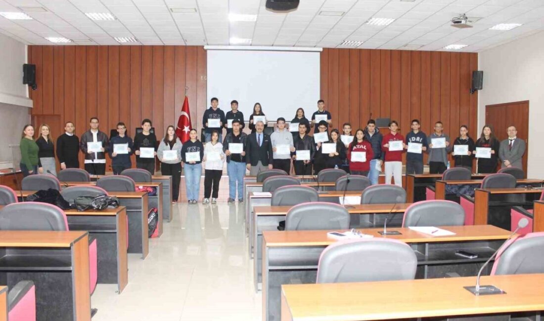 Efeler İlçe Öğrenci Meclisi Yeni Dönem Faaliyetlerine Başladı, Öğrenciler Fikirlerini Paylaşacak Efeler İlçe Öğrenci Meclisi, öğrencilerin fikirlerini yönetime taşımak üzere yeni