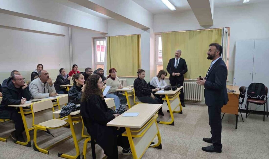 Efeler’de Nurettin Topçu Anma Programı ile Eğitim Felsefesi Güçlendirildi Efeler İlçe Milli Eğitim Müdürlüğü, Nurettin Topçu’nun 50. ölüm yıl