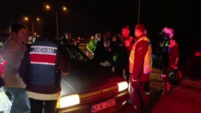 Sakarya'nın Karasu ilçesinde yapılan huzur ve güven denetimlerinde, iki sürücü