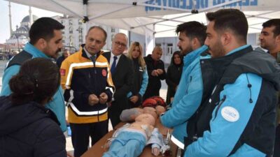 Elazığ'da 1-7 Aralık Acil Sağlık Hizmetleri Haftası kapsamında, UMKE ve