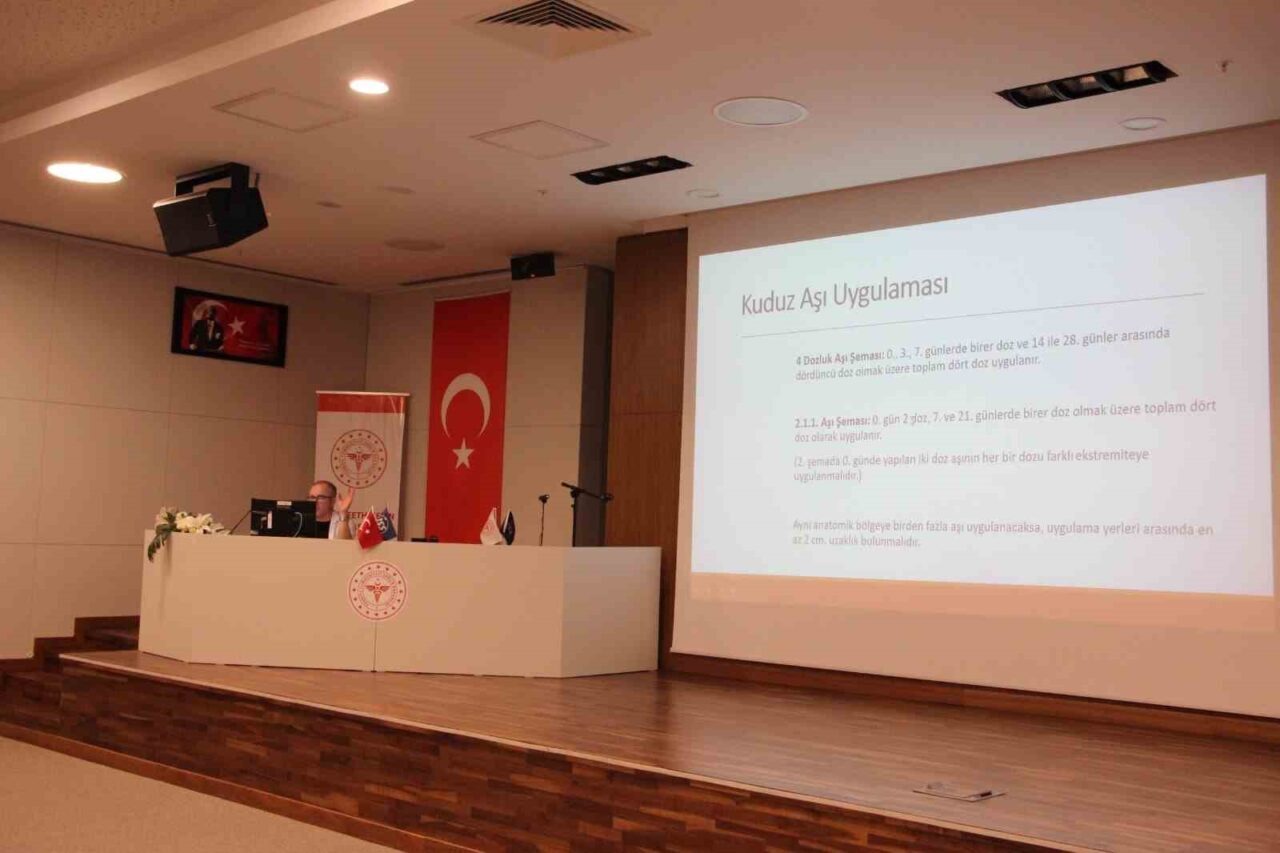 Elazığ Fethi Sekin Şehir Hastanesi, sağlık çalışanlarına kuduz riskli temas