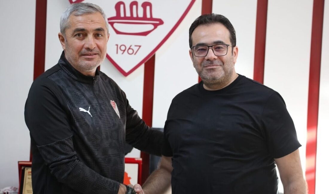 Elazığspor, Teknik Direktör Mustafa Sarıgül ile karşılıklı anlaşarak yollarını ayırdı.
