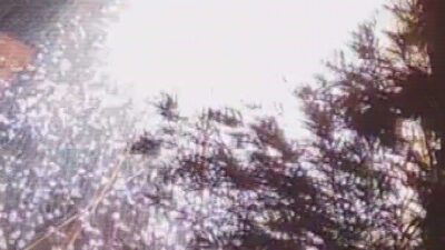 Hatay'ın Antakya ilçesinde elektrik kablolarının patlaması gecenin aydınlanmasına neden oldu.