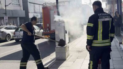 Aksaray'da Bankalar Caddesi'ndeki bir elektrik trafosunda şase nedeniyle yangın çıktı.