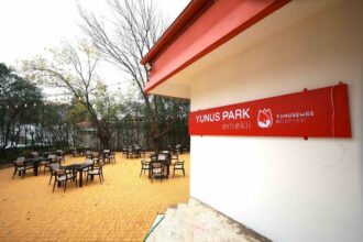 Yunusemre Belediyesi, emeklilere yönelik uygun fiyatlarla hizmet verecek Emekli Kafe’nin açılışına hazırlanıyor!