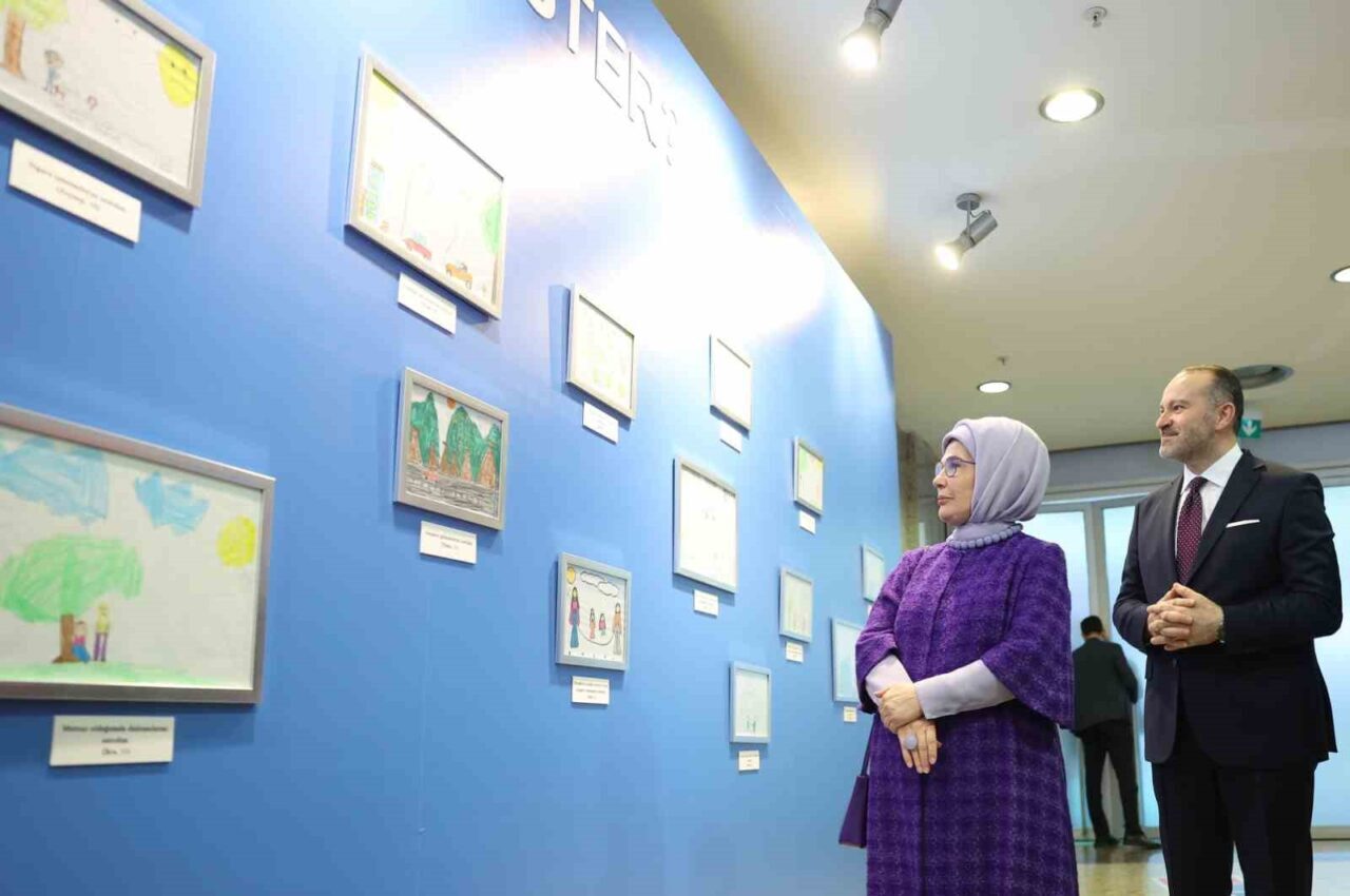 Cumhurbaşkanı Recep Tayyip Erdoğan’ın eşi Emine Erdoğan, Haliç Kongre Merkezi’nde