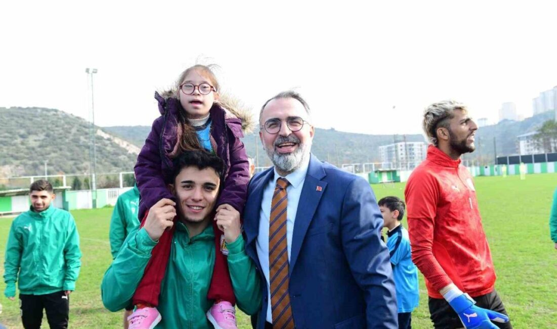 Kestel’de Engelliler Haftası Özel Maçında Dayanışma Rüzgarı Esti Kestel Çilekspor, Engelliler Haftası etkinliğinde Belediye Başkanı Ferhat Erol ve