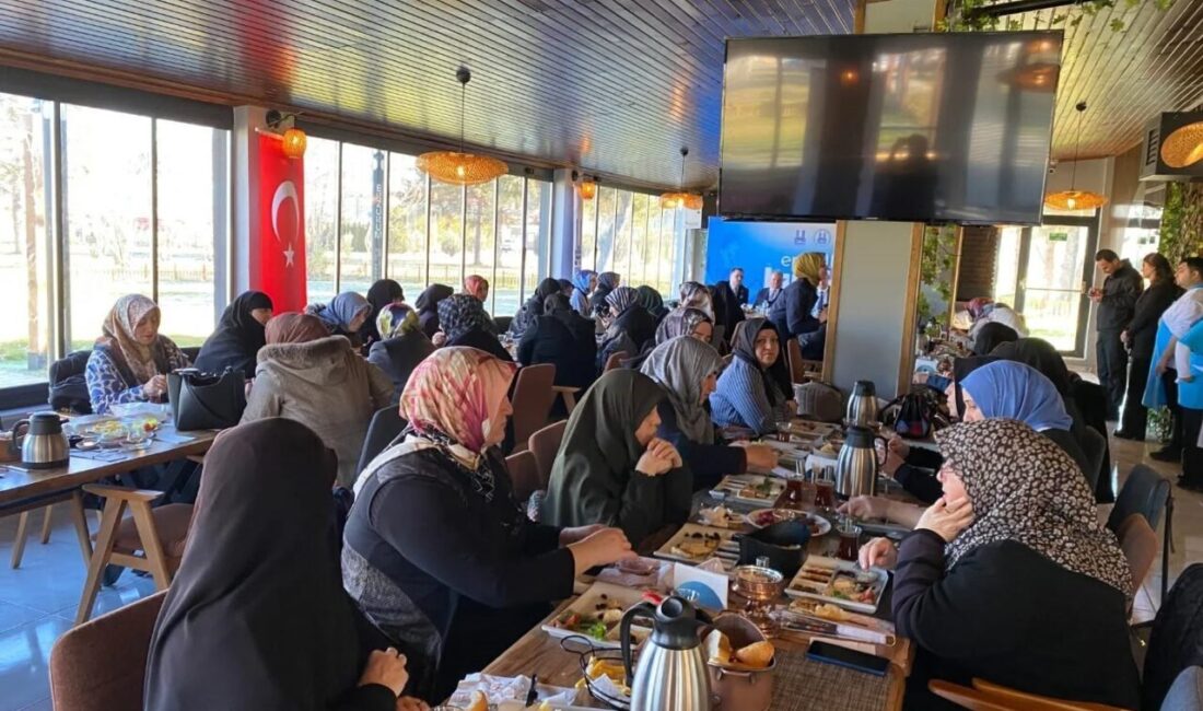 Erzurum Vali Yardımcısı Kazdal, Dünya Engelliler Günü’nde Engelli Bireylerle Bir Araya Geldi Erzurum Vali Yardımcısı Mehmet Faruk Kazdal, 3 Aralık Dünya Engelliler