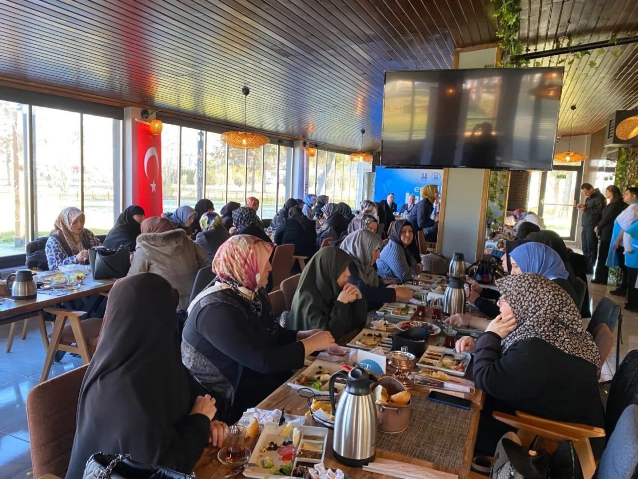 Erzurum Vali Yardımcısı Kazdal, Dünya Engelliler Günü’nde Engelli Bireylerle Bir Araya Geldi