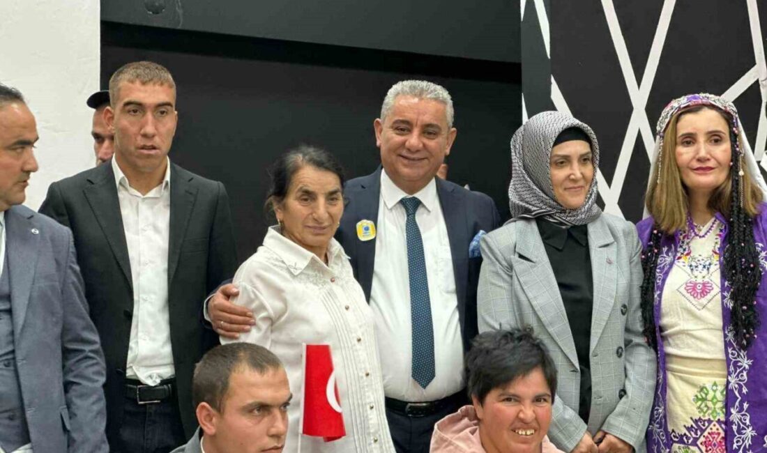 Engelliler Haftası’nda Farkındalık Yaratmak İçin Pasta Kesimi Yapıldı Engelliler Haftası dolayısıyla Beyaz Ay Derneği Kırşehir Şubesi, engelli bireylerin