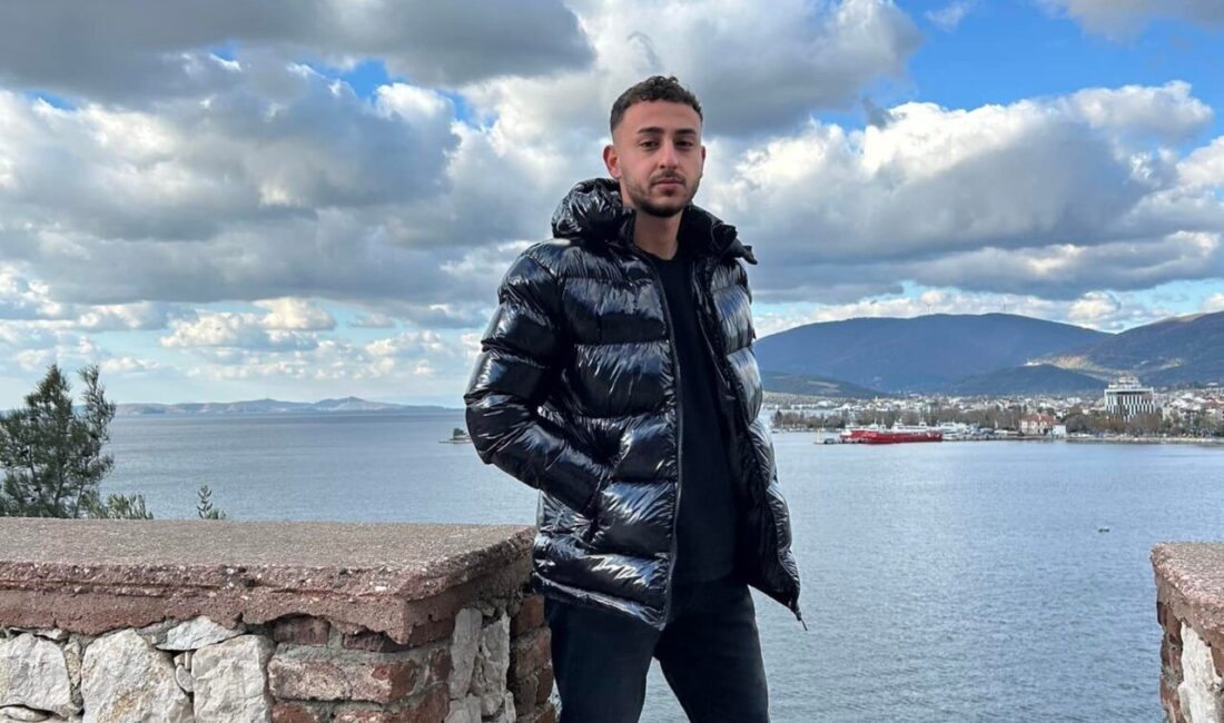 Balıkesir'in Erdek ilçesinde 20 yaşındaki Usame Sarı, Yalı Mahallesi'nde başından