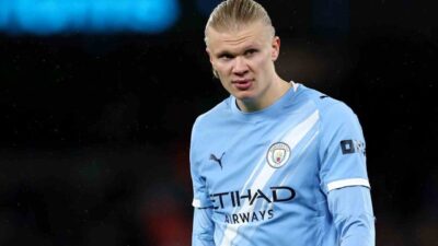 Erling Haaland, Manchester City'nin Fulham'ı 5-4 yendiği maçta attığı golle