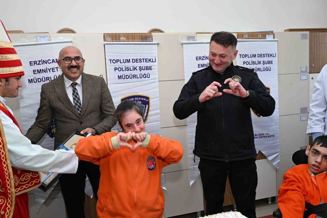 Erzincan Emniyet Müdürlüğü, Dünya Engelliler Günü'nde özel gereksinimli çocuklar için