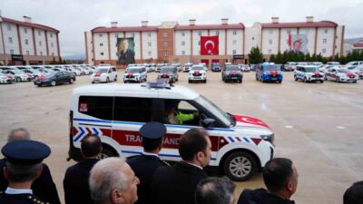 Erzincan'da düzenlenen törenle, Vali Hamza Aydoğdu'nun katılımıyla emniyet ve jandarma