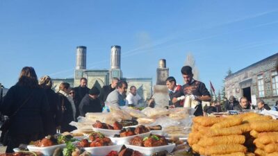 Erzurum Valiliği, "Erzurum Tanıtım Günleri" etkinliklerinin il dışında yapılmasını sınırladı.