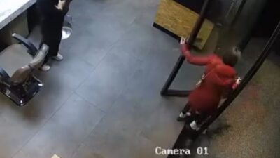 İstanbul Esenyurt’ta bir kadın kuaföründe 3 bin lira değerinde saç