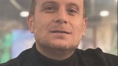 Denizli'nin Sarayköy ilçesindeki bir alkollü mekanda, İhsan Karadeniz ile Serdar