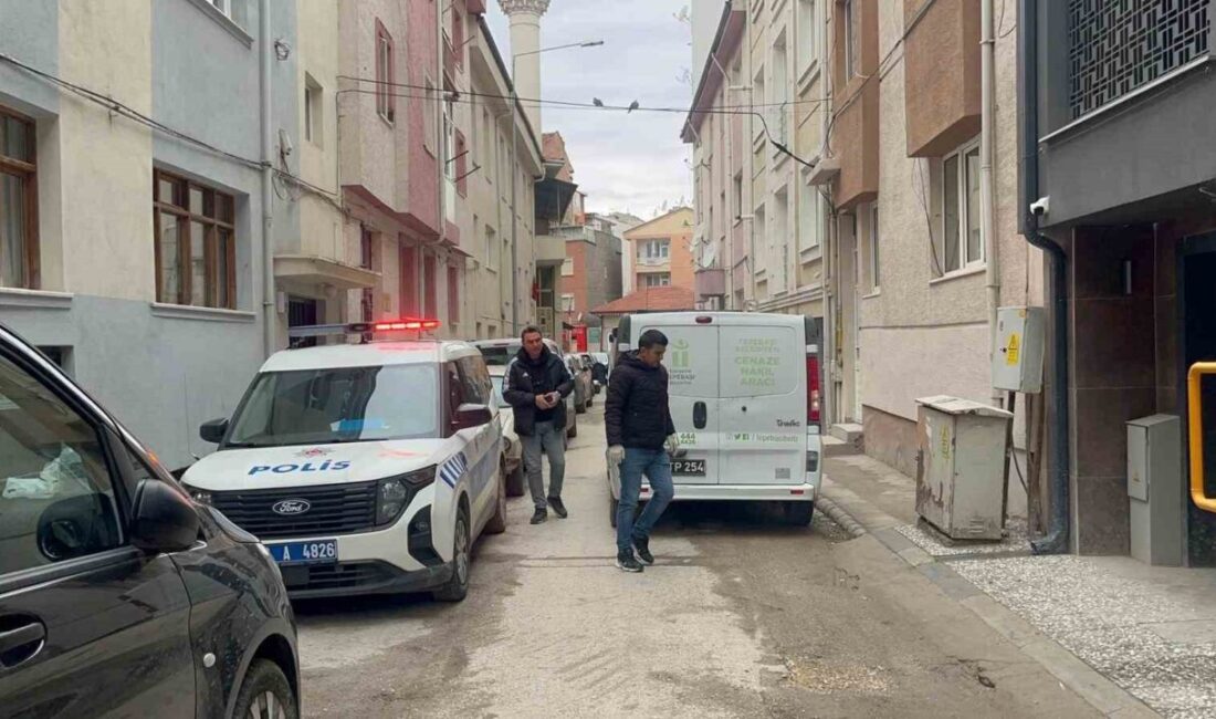 Eskişehir’de H.Ç. (43), Mamure Mahallesi’ndeki evinde hareketsiz halde bulundu. Uzun