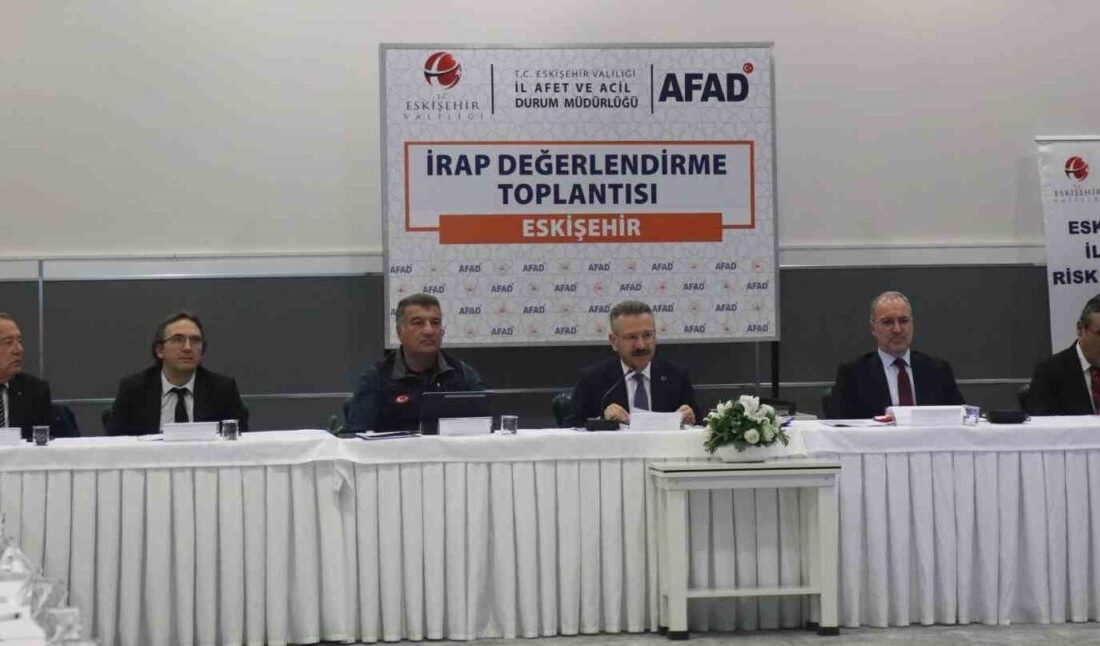 Eskişehir’de AFAD Genel Müdürü Tatar, İRAP Toplantısı’nda Afet Risk Yönetimini Gözden Geçirdi Eskişehir'de AFAD Deprem ve Risk Azaltma Genel Müdürü Prof. Dr.