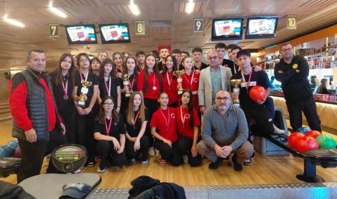 Eskişehir’de Okul Sporları Bowling Müsabakaları Sonuçlandı, Dereceye Giren Okullar Belli Oldu Eskişehir Gençlik ve Spor İl Müdürlüğü tarafından düzenlenen Okul Sporları