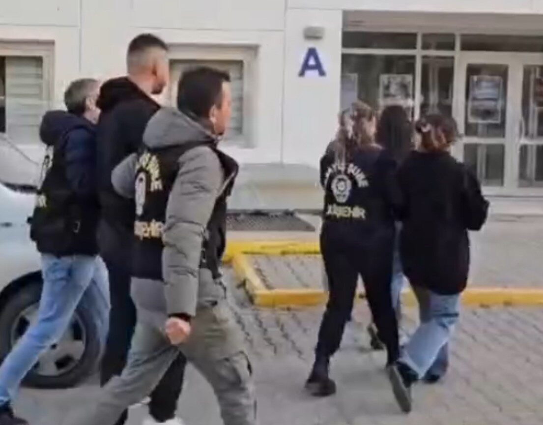 Eskişehir'in Odunpazarı ilçesinde bir evden 15 gram altın çalan Ö.G.,