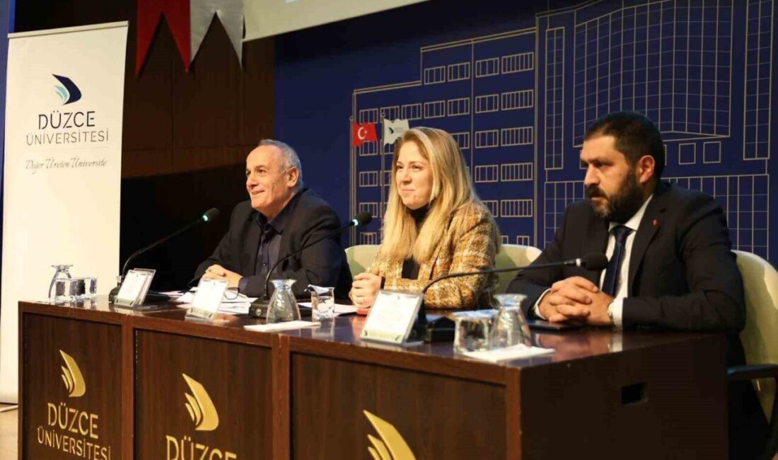 Düzce Üniversitesi'nde "Gençlik ve Aile: Evlilikte Değişen Dinamikler" konulu panel