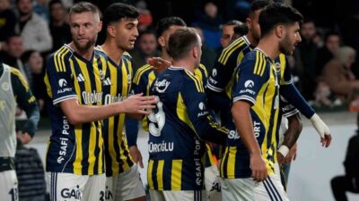 Fenerbahçe, Trendyol Süper Lig'in 15. haftasında, Başakşehir ile 1-1 berabere
