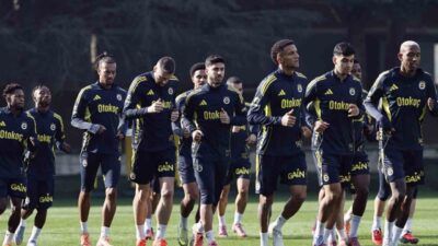 Fenerbahçe, RAMS Başakşehir ile oynayacağı maçın hazırlıklarına Can Bartu Tesisleri'nde