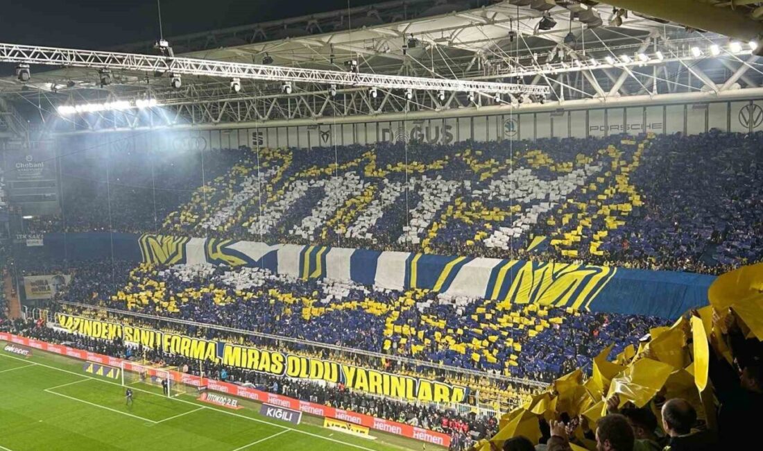 Fenerbahçeli taraftarlar, Galatasaray derbisi için özel bir koreografi hazırladı. Maç