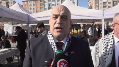 Eskişehir'de düzenlenen hayır panayırının açılışında konuşan Filistin Ankara Büyükelçisi Nasri