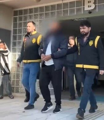 Açık Ceza İnfaz Kurumu’ndan Firar Eden Hükümlüler, Polis Operasyonu ile Yeniden Yakalandı Aydın Açık Ceza İnfaz Kurumu'nda firar eden S.B. ve V.Y.