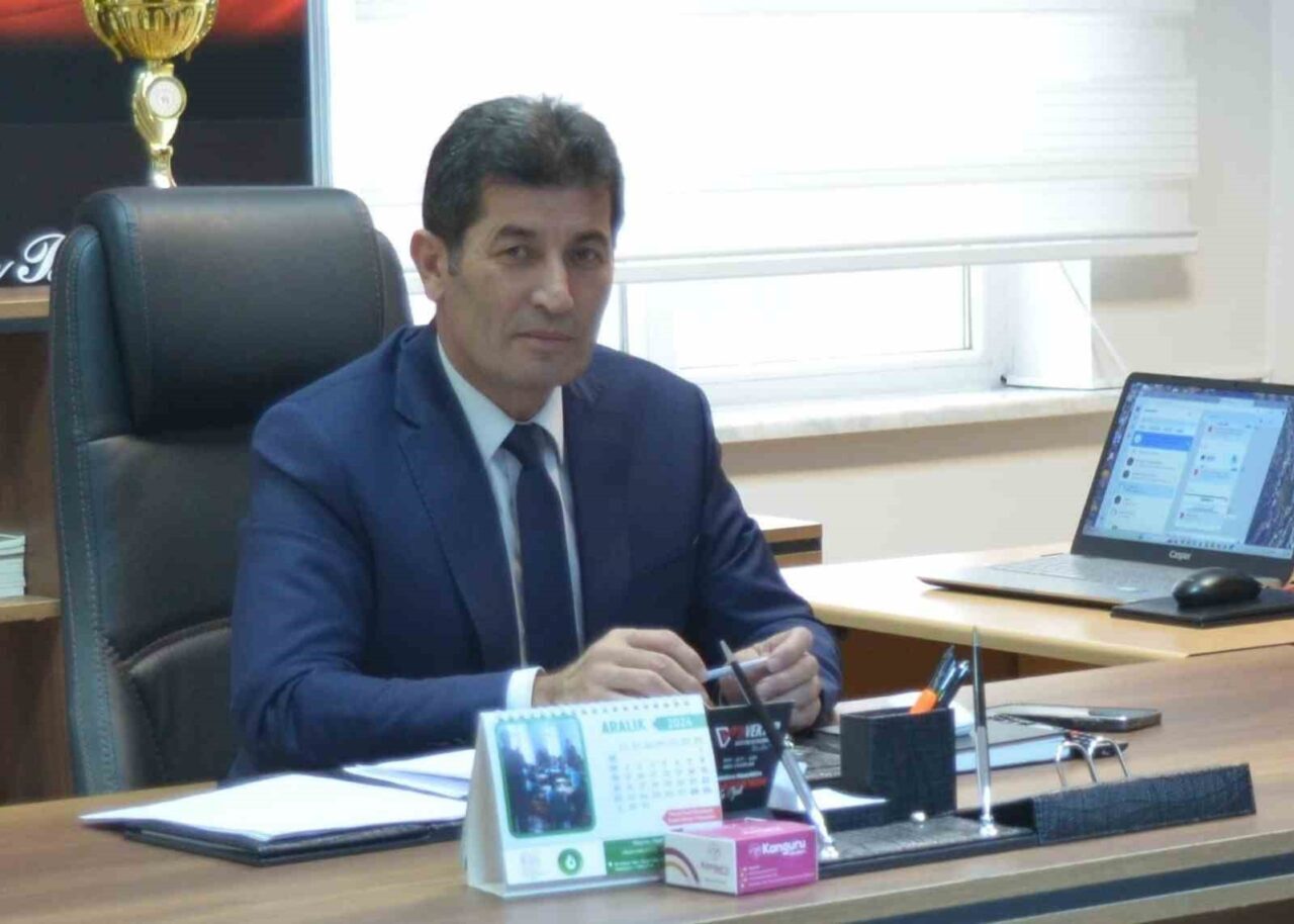 Demokrat Eğitimciler Sendikası Genel Mali Sekreteri Veysel Fırat, "Adalet ve