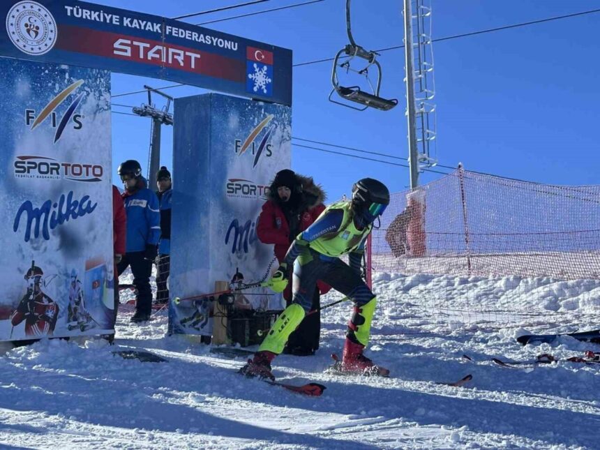 FIS Palandöken Cup, bu yıl 19 ülkeden sporcularla Palandöken Kayak Merkezi’nde gerçekleştirildi.