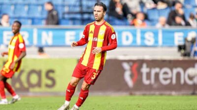 Kayserispor'un orta saha oyuncusu Furkan Soyalp, Eyüpspor maçında gördüğü sarı