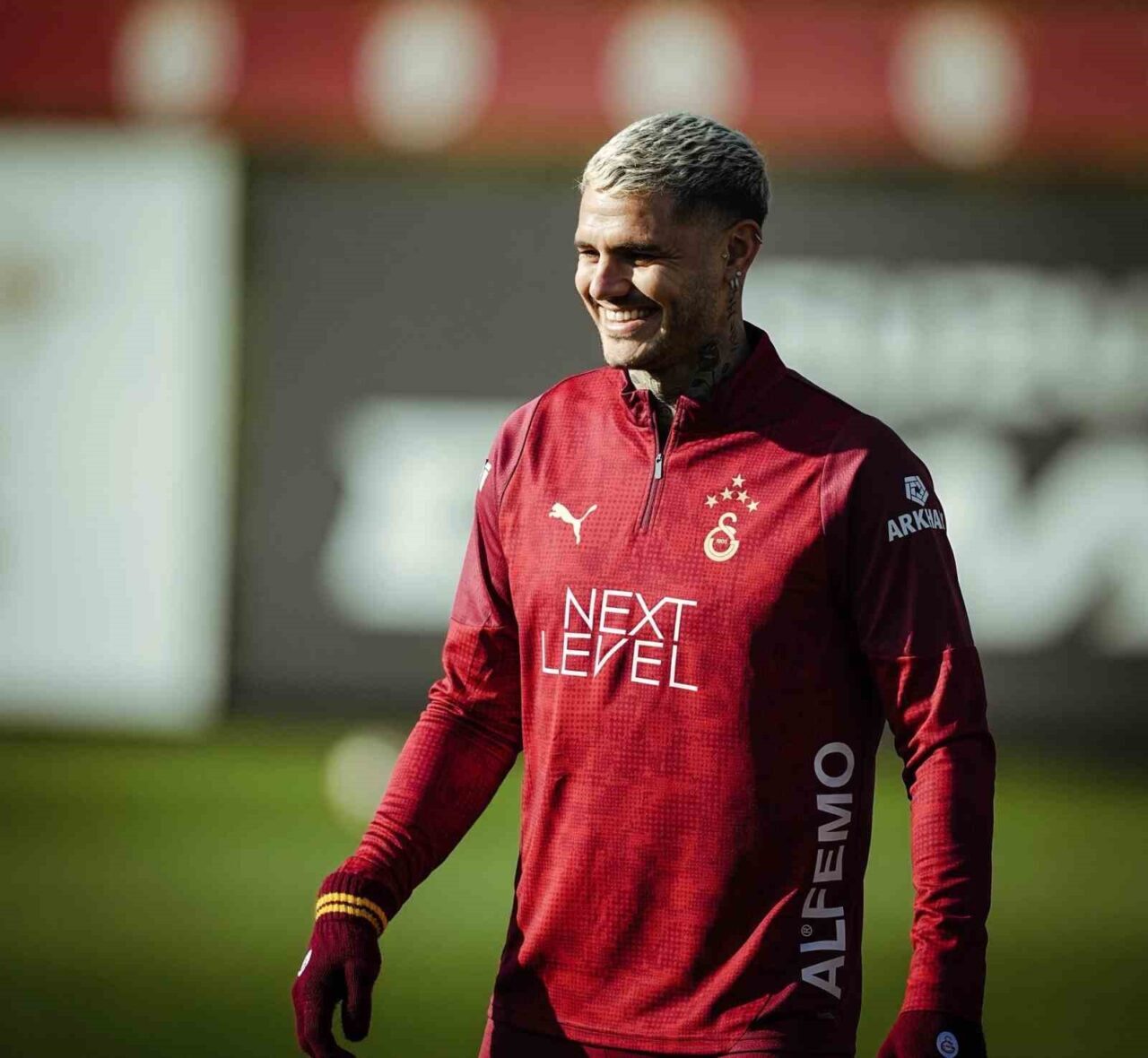 Galatasaray, Samsunspor maçı öncesi antrenmanlarını sürdürdü. Teknik Direktör Okan Buruk