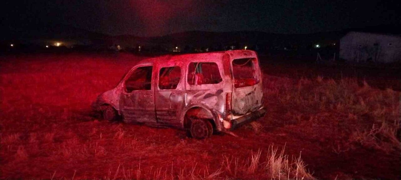 Konya'nın Hüyük ilçesindeki Çamlıca Mahallesi'nde M.G.'ye ait garajda çıkan yangın,