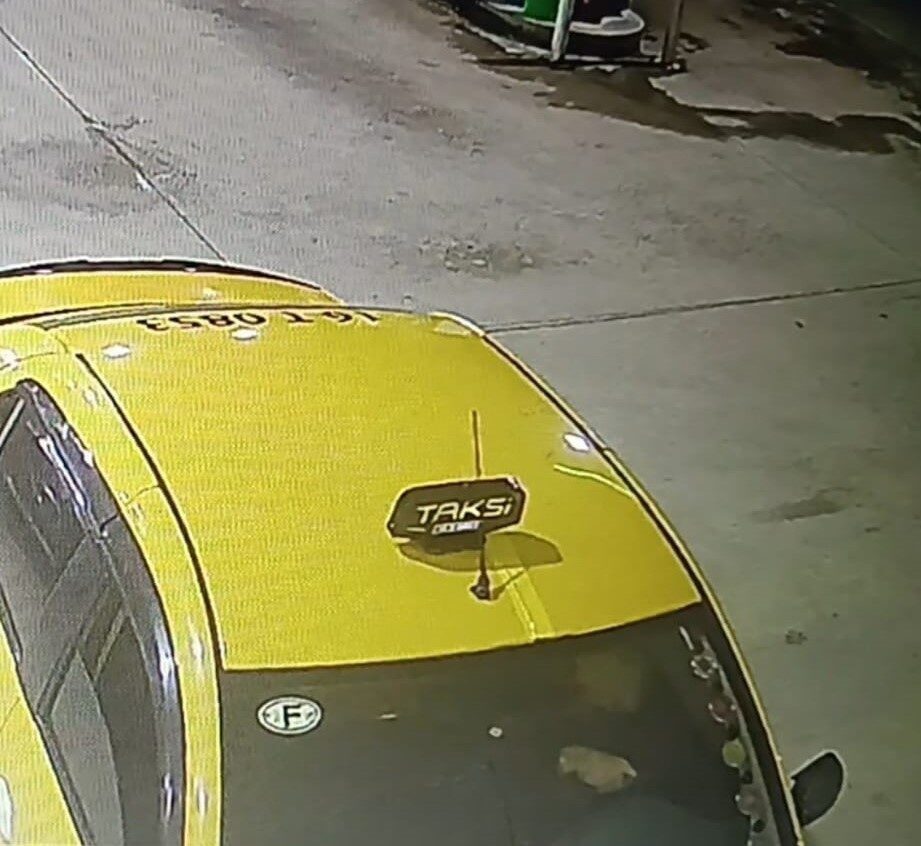 Bursa'da bir taksi gasbı olayının yeni görüntüleri ortaya çıktı. S.A.,