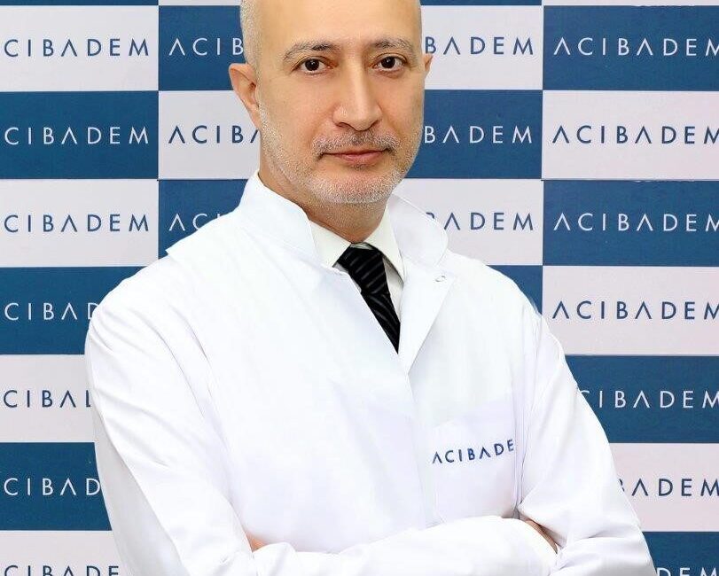 Karaciğer Sağlığını Ölçen Fibrotest Yöntemi, Çeşitli Hastalar İçin Uygun Bir Seçenek Oluyor Acıbadem Adana Hastanesi'nden Gastroenteroloji Uzmanı Dr. Murat Öksüz, karaciğer sertlik