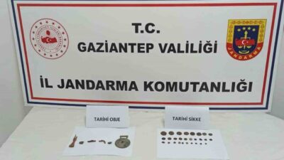Gaziantep'te jandarma, tarihi eser kaçakçılığına yönelik düzenlediği operasyonda M.T., E.T.