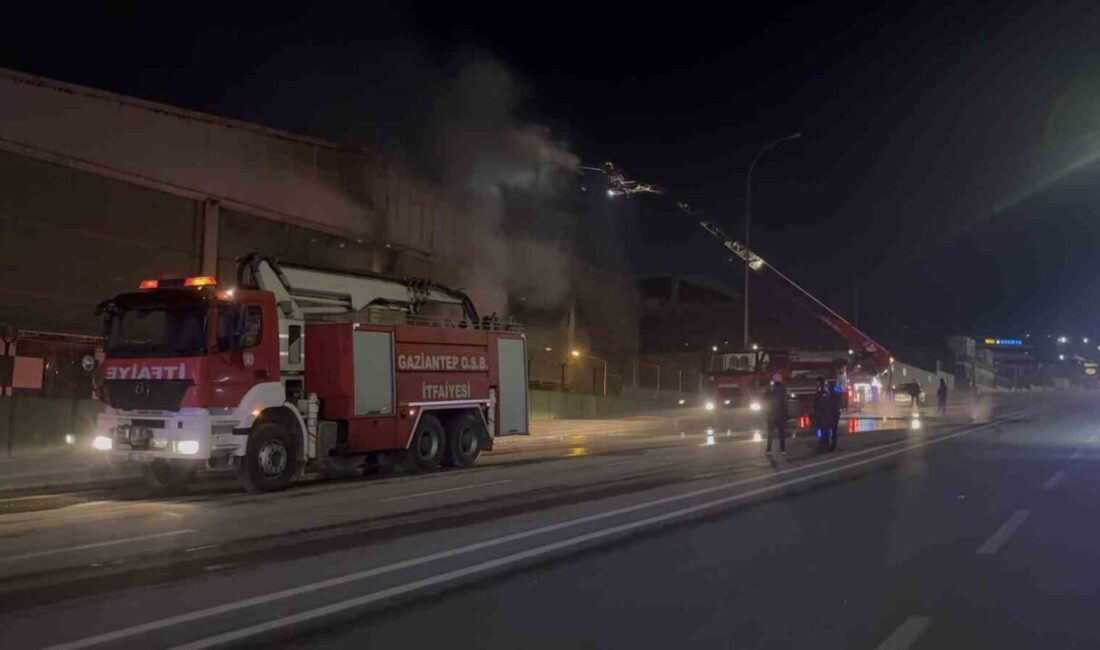 Gaziantep'teki bir ambalaj fabrikasında çıkan yangın, itfaiyenin 3 saatlik müdahalesiyle